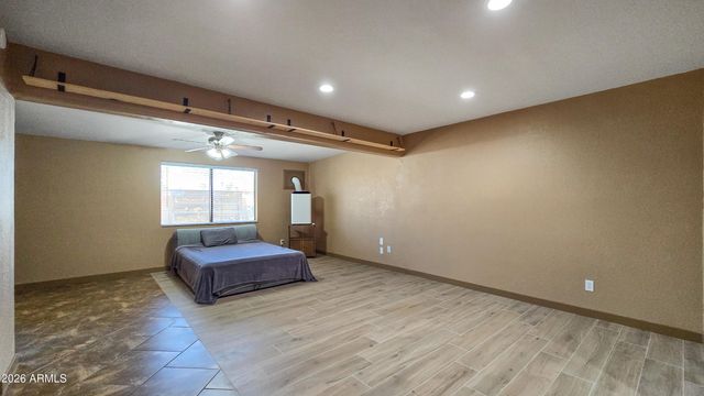 8002 W MARYLAND Avenue, Glendale, AZ 85303