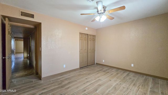 8002 W MARYLAND Avenue, Glendale, AZ 85303