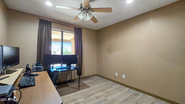 8002 W MARYLAND Avenue, Glendale, AZ 85303