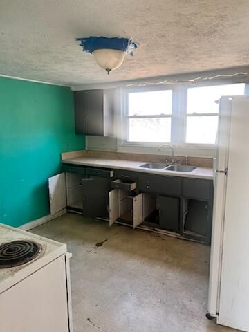 1426 Varnell AVE, Roanoke, VA 24014