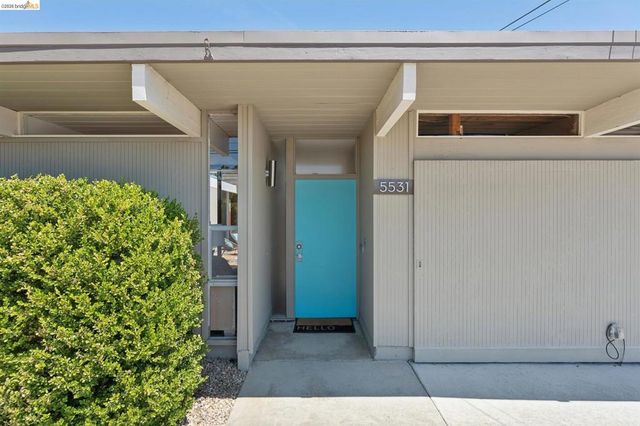 5531 Greenridge Rd, Castro Valley, CA 94552