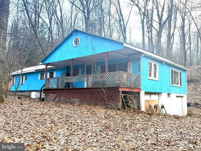 228 PINEBROOK DRIVE, Newport, PA 17074