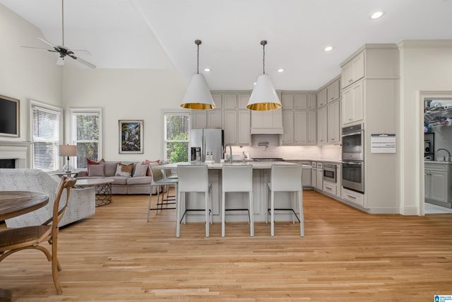 533 LAKE COLONY DRIVE, Vestavia Hills, AL 35242