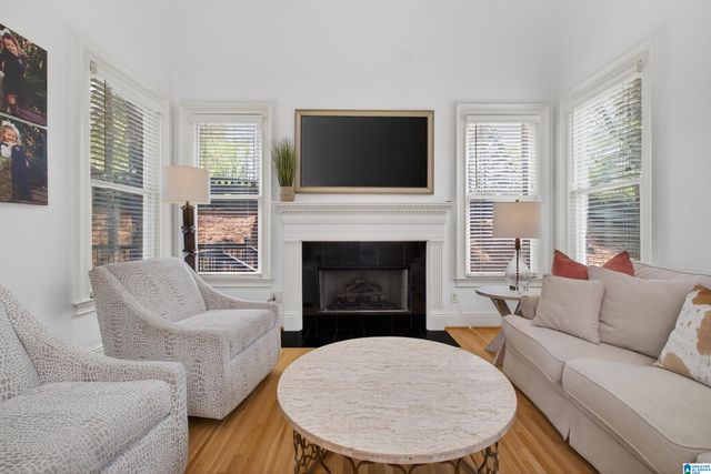 533 LAKE COLONY DRIVE, Vestavia Hills, AL 35242