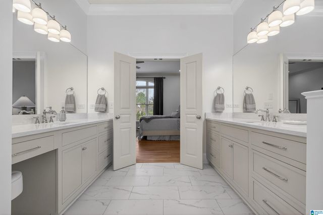 533 LAKE COLONY DRIVE, Vestavia Hills, AL 35242