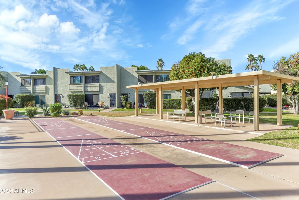 Image 21 of property listing at 4600 N 68TH Street 342, Scottsdale, AZ 85251