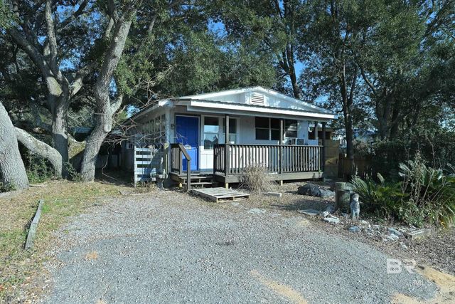 5638 Armadillo Avenue, Orange Beach, AL 36561