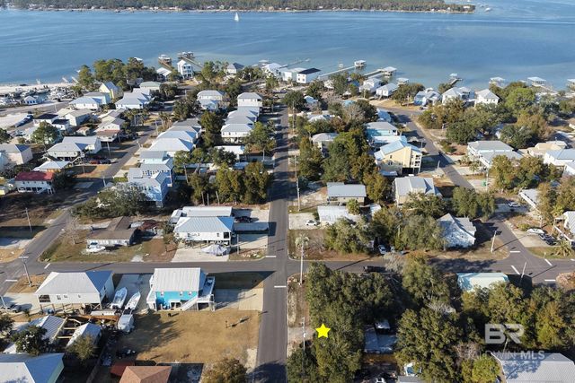 5638 Armadillo Avenue, Orange Beach, AL 36561