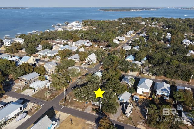 5638 Armadillo Avenue, Orange Beach, AL 36561