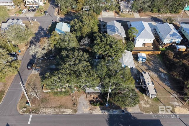 5638 Armadillo Avenue, Orange Beach, AL 36561