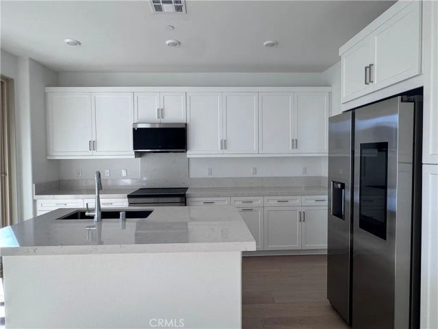 300 Honeysuckle Way, Oceanside, CA 92057