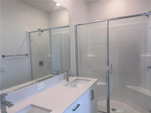 300 Honeysuckle Way, Oceanside, CA 92057