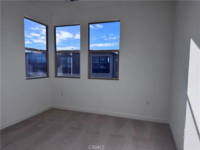 300 Honeysuckle Way, Oceanside, CA 92057