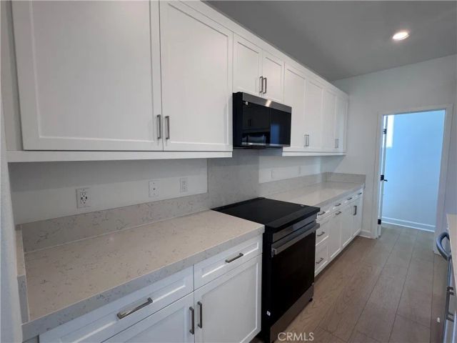 300 Honeysuckle Way, Oceanside, CA 92057