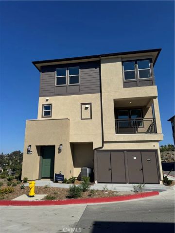 300 Honeysuckle Way, Oceanside, CA 92057
