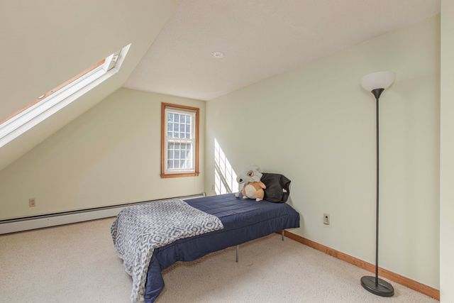 133 Walnut Plain Rd, Rochester, MA 02770