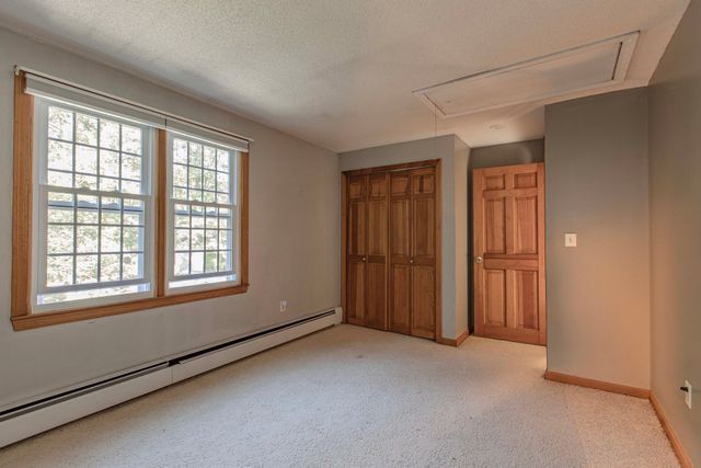 133 Walnut Plain Rd, Rochester, MA 02770