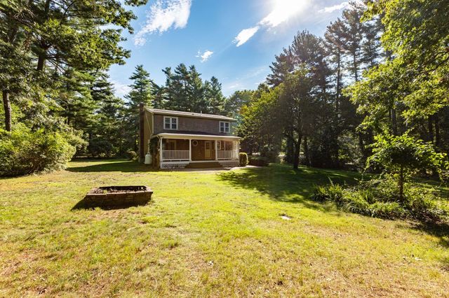 133 Walnut Plain Rd, Rochester, MA 02770