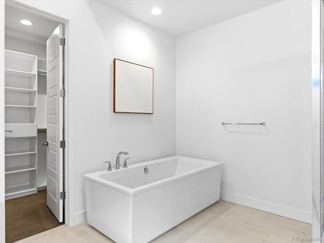 6121 Chester Street, Denver, CO 80238