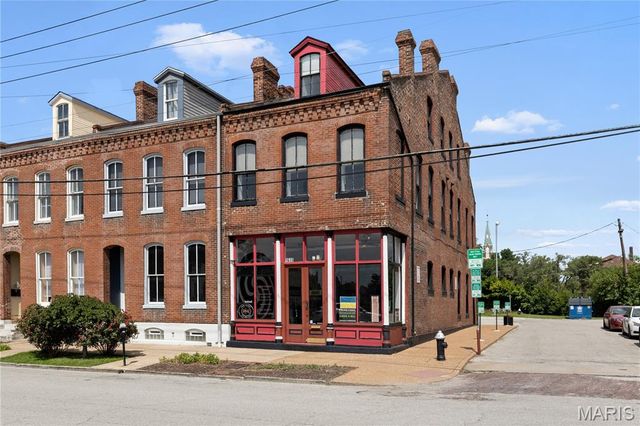 1615 S 9th Street, St Louis, MO 63104
