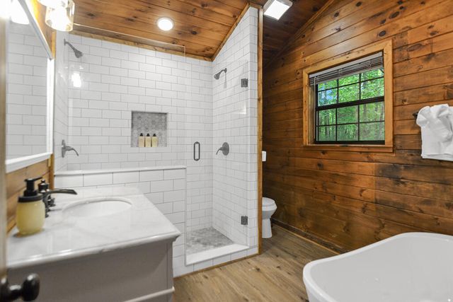 136 Fox Run Drive, Blue Ridge, GA 30513