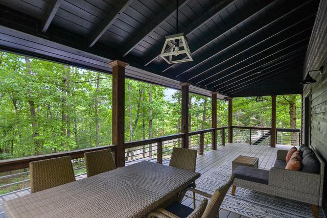 136 Fox Run Drive, Blue Ridge, GA 30513