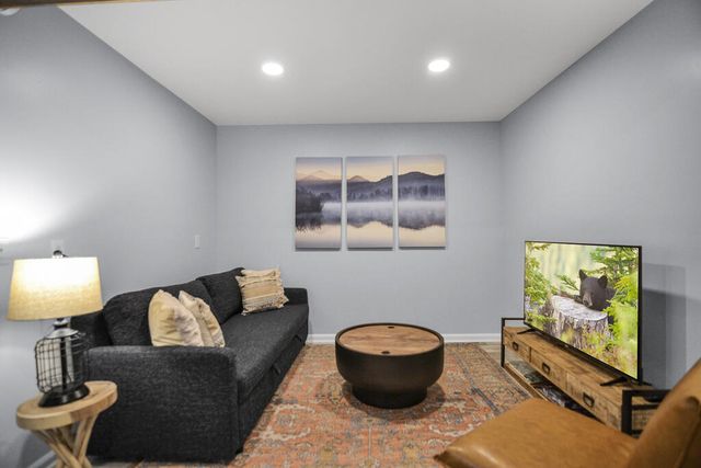 136 Fox Run Drive, Blue Ridge, GA 30513