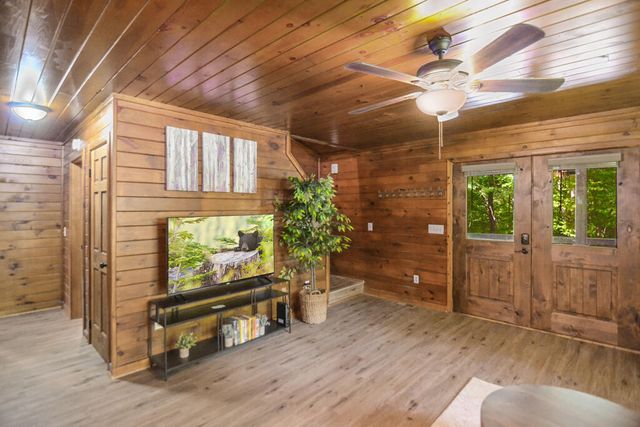 136 Fox Run Drive, Blue Ridge, GA 30513