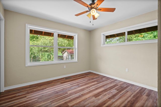 101 Royal Circle, Tool, TX 75143