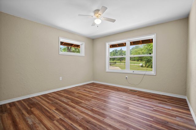 101 Royal Circle, Tool, TX 75143