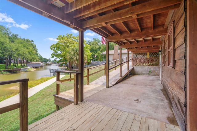 101 Royal Circle, Tool, TX 75143