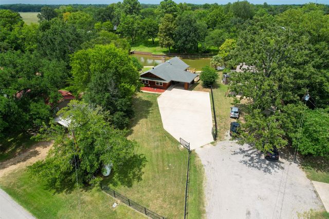 101 Royal Circle, Tool, TX 75143