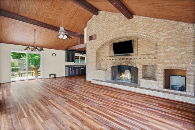 101 Royal Circle, Tool, TX 75143