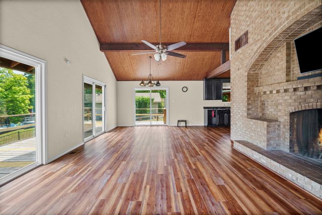 101 Royal Circle, Tool, TX 75143