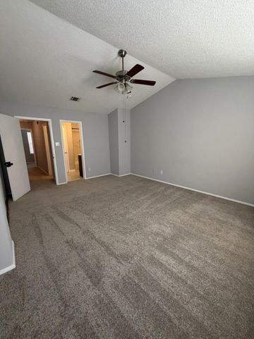 24 Abbey Road, Euless, TX 76039