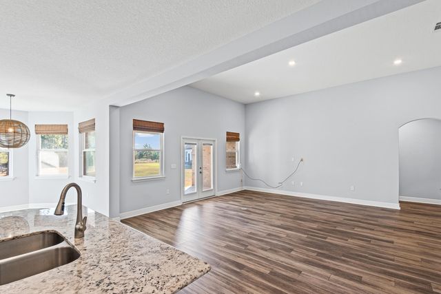 32 Brushed Dune Circle, Freeport, FL 32439