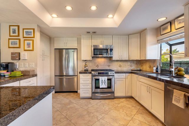 39196 Sweetwater Drive, Palm Desert, CA 92211