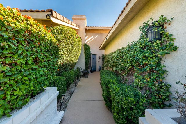 39196 Sweetwater Drive, Palm Desert, CA 92211