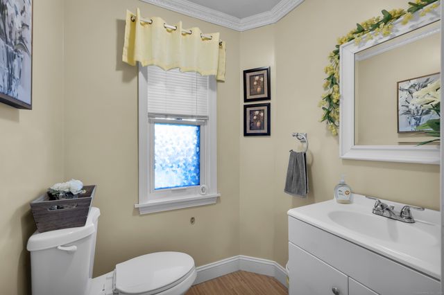 94 Larrabee Street, East Hartford, CT 06108