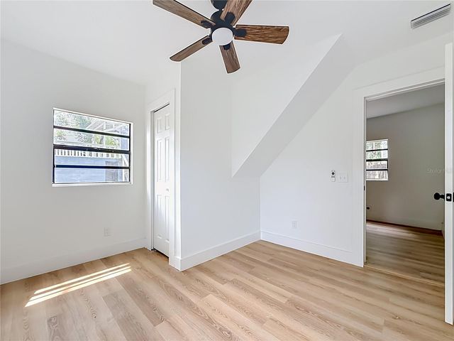 6705 N ELIZABETH STREET, Tampa, FL 33604