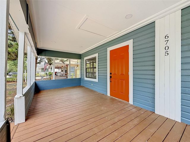 6705 N ELIZABETH STREET, Tampa, FL 33604