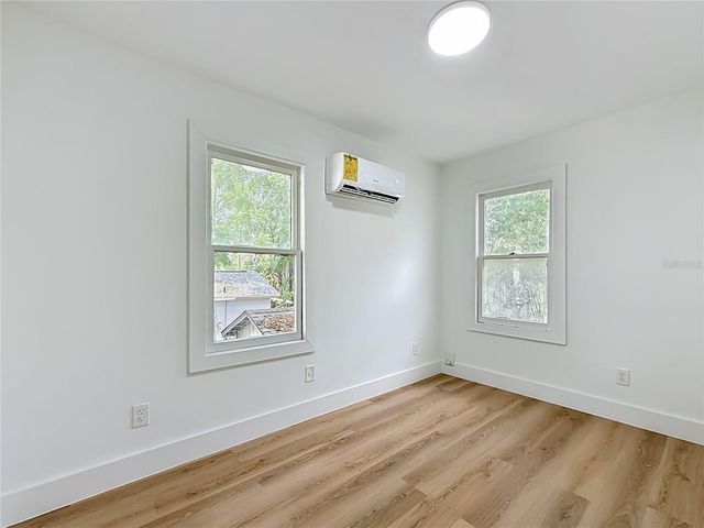6705 N ELIZABETH STREET, Tampa, FL 33604