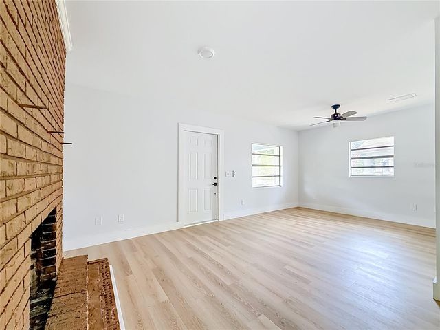 6705 N ELIZABETH STREET, Tampa, FL 33604