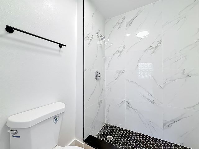 6705 N ELIZABETH STREET, Tampa, FL 33604
