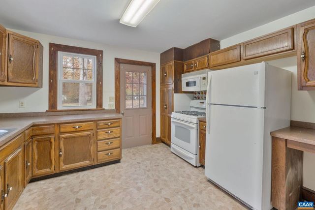 6497 GROVE HILL CT, Gordonsville, VA 22942