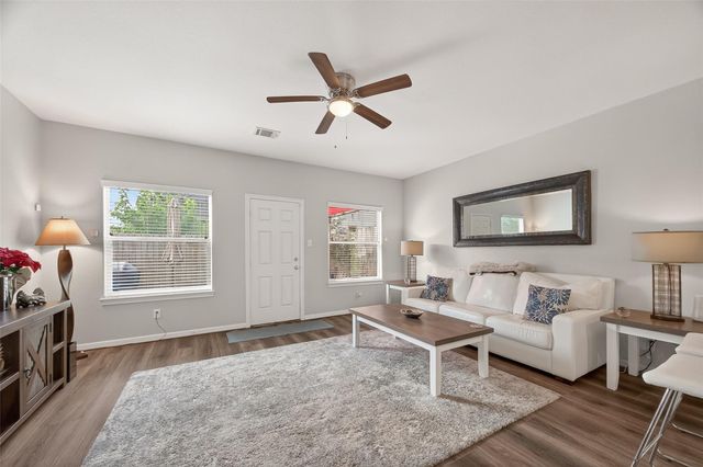 6517 Knox Street, Houston, TX 77091