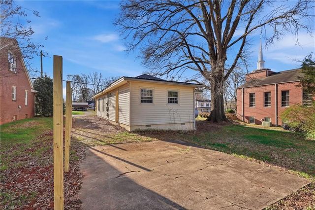 150 Bethania Rural Hall Road, Rural Hall, NC 27045