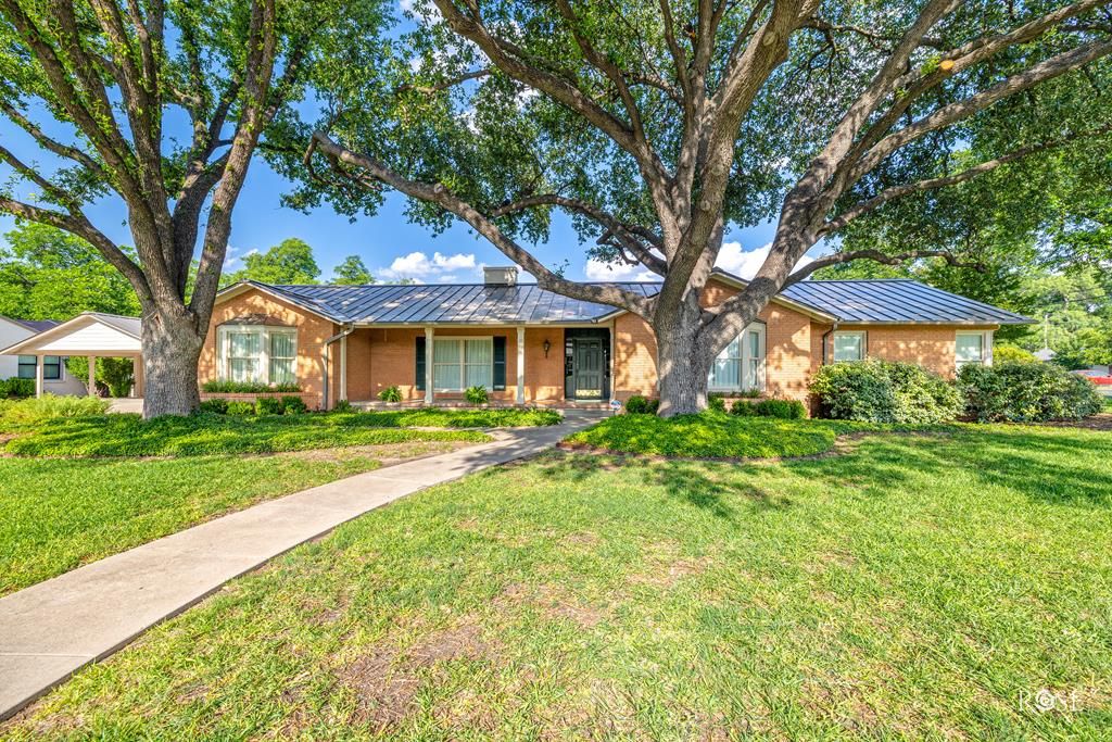 1322 S Monroe St, San Angelo, TX 76901