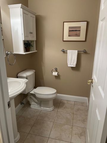 112 Porter St 5, Melrose, MA 02176