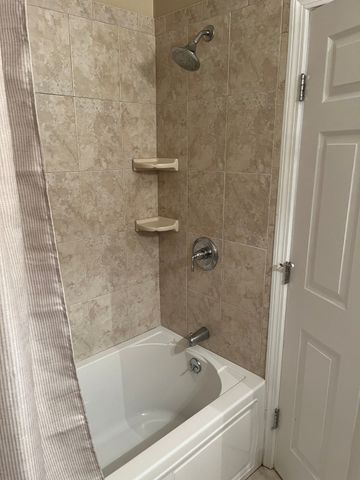 112 Porter St 5, Melrose, MA 02176